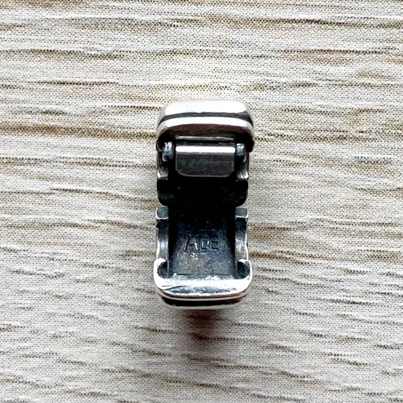 💕 Authentic PANDORA Ribbed Clip - Picture 5 of 7